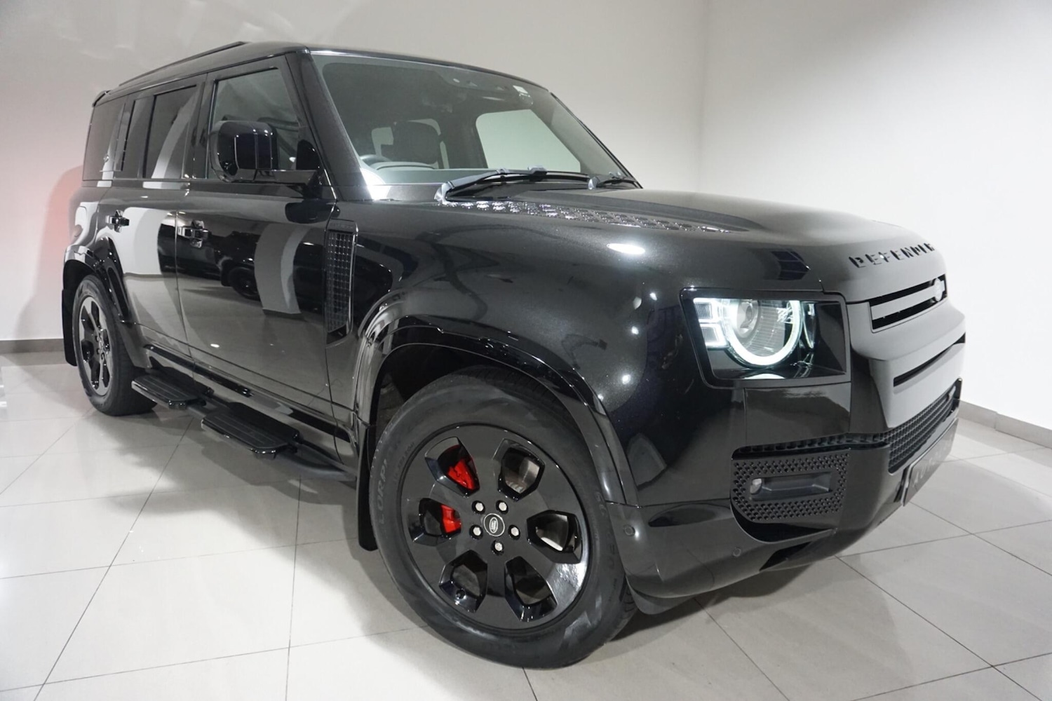 Used Land Rover Defender 2023 for sale - 76472977: Photo 27