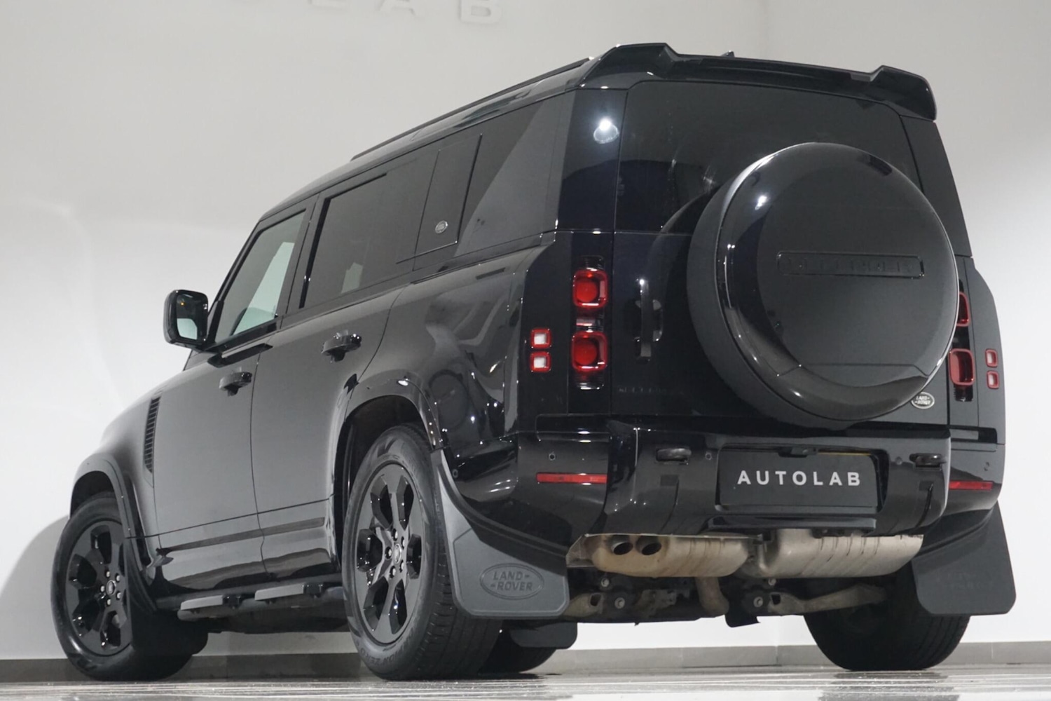 Used Land Rover Defender 2023 for sale - 76472977: Photo 34