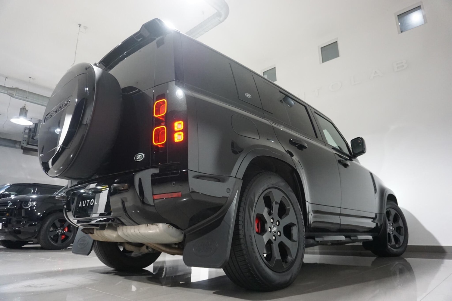 Used Land Rover Defender 2023 for sale - 76472977: Photo 36