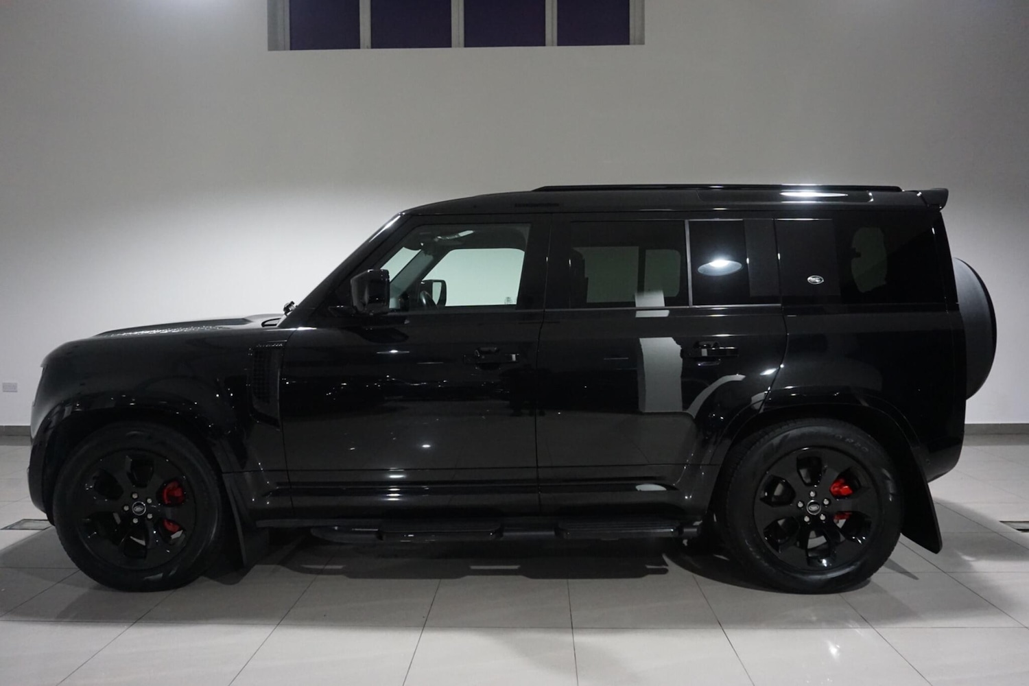 Used Land Rover Defender 2023 for sale - 76472977: Photo 38