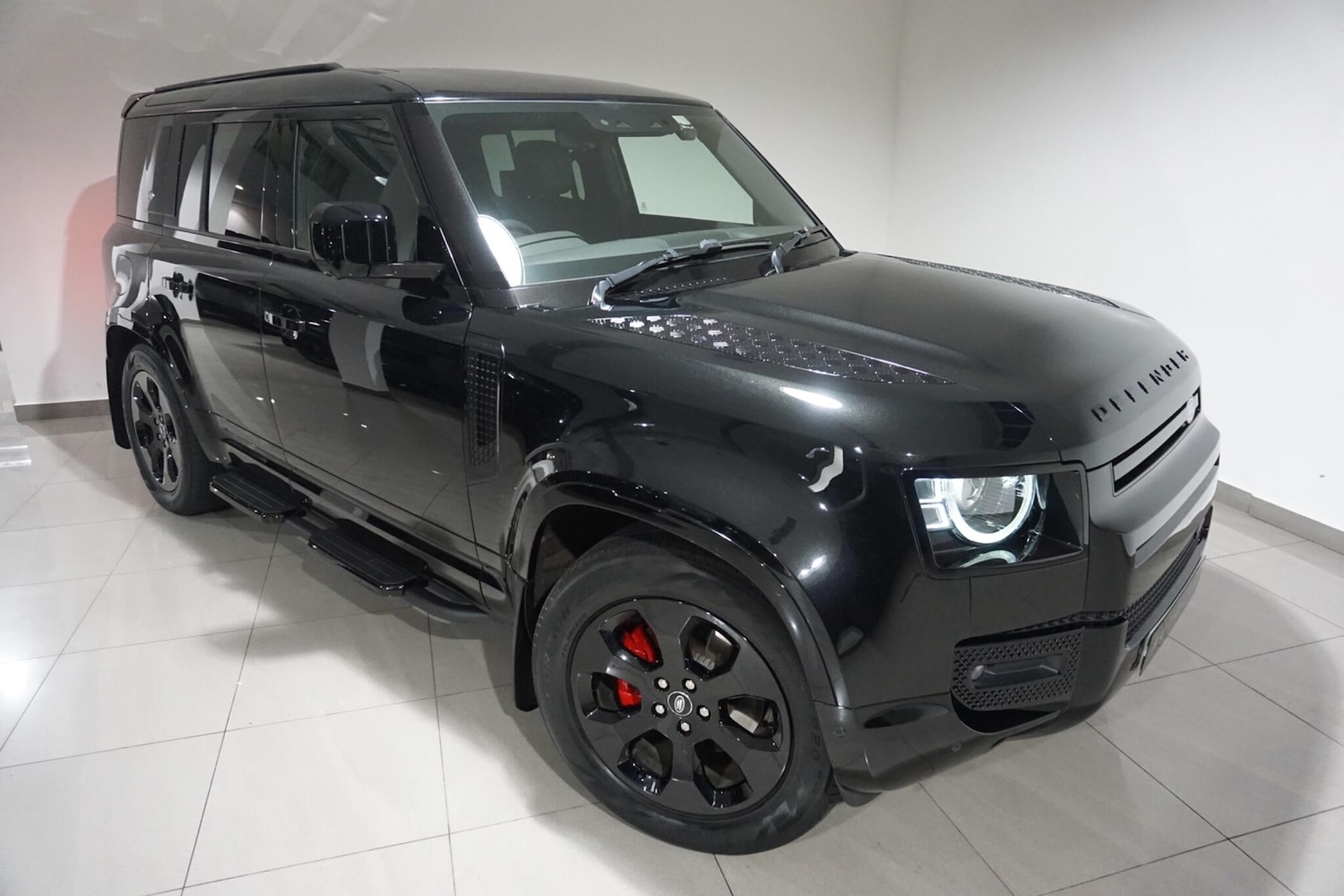 Used Land Rover Defender 2023 for sale - 76472977: Photo 40