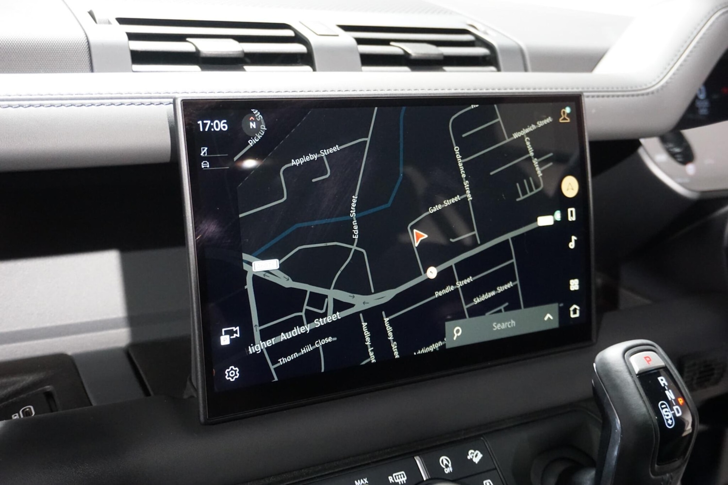 Used Land Rover Defender 2023 for sale - 76472977: Photo 64