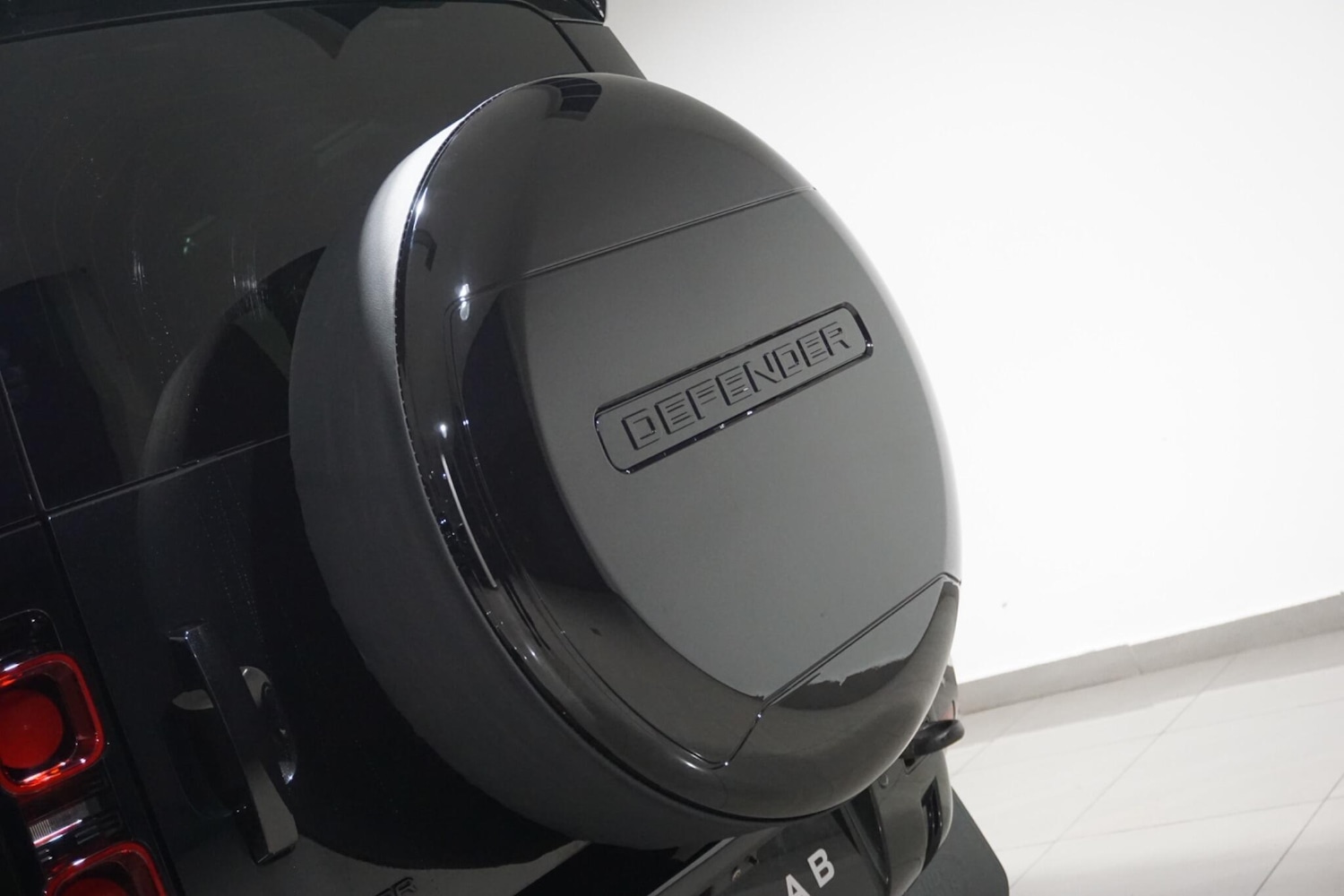 Used Land Rover Defender 2023 for sale - 76472977: Photo 76