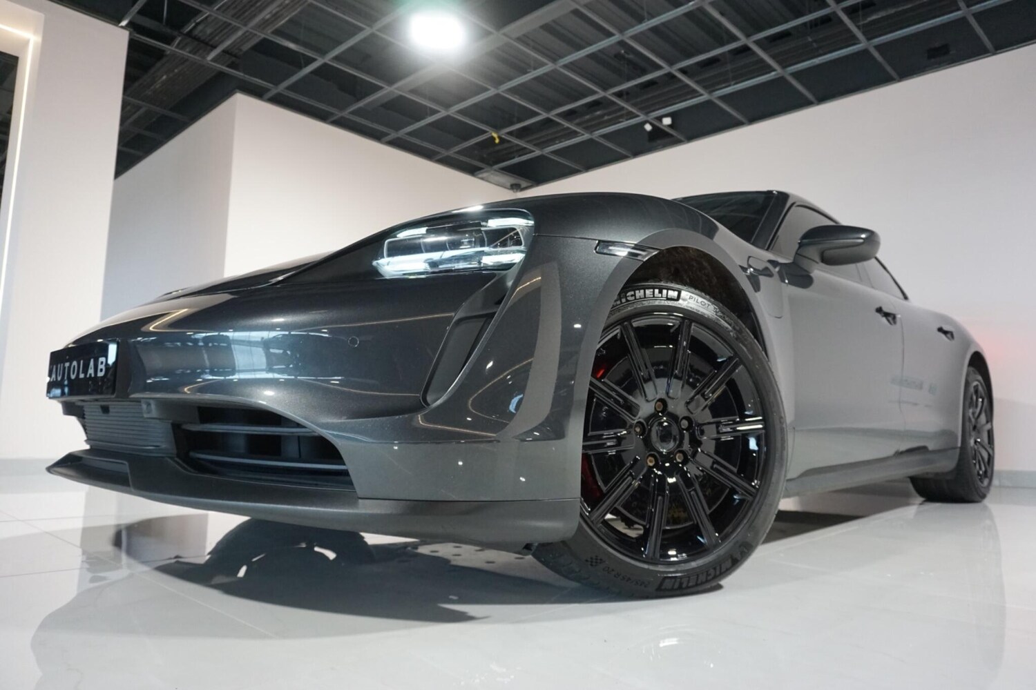 Used Porsche Taycan for sale - 77496794: Photo 26