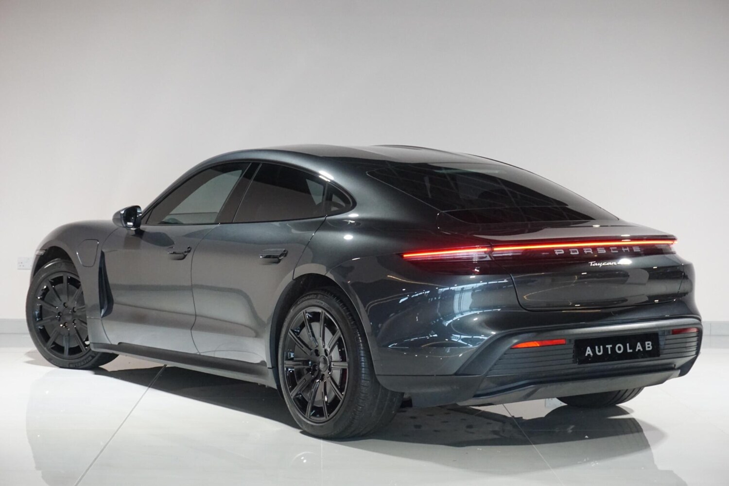 Used Porsche Taycan for sale - 77496794: Photo 34