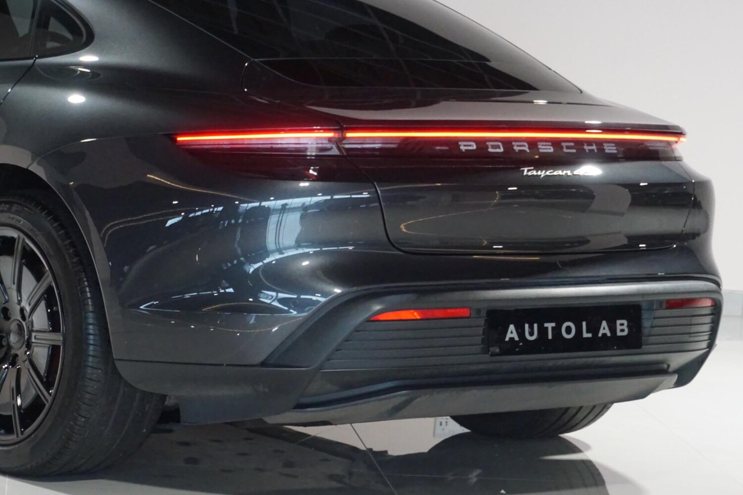 Used Porsche Taycan for sale - 77496794: Photo 40