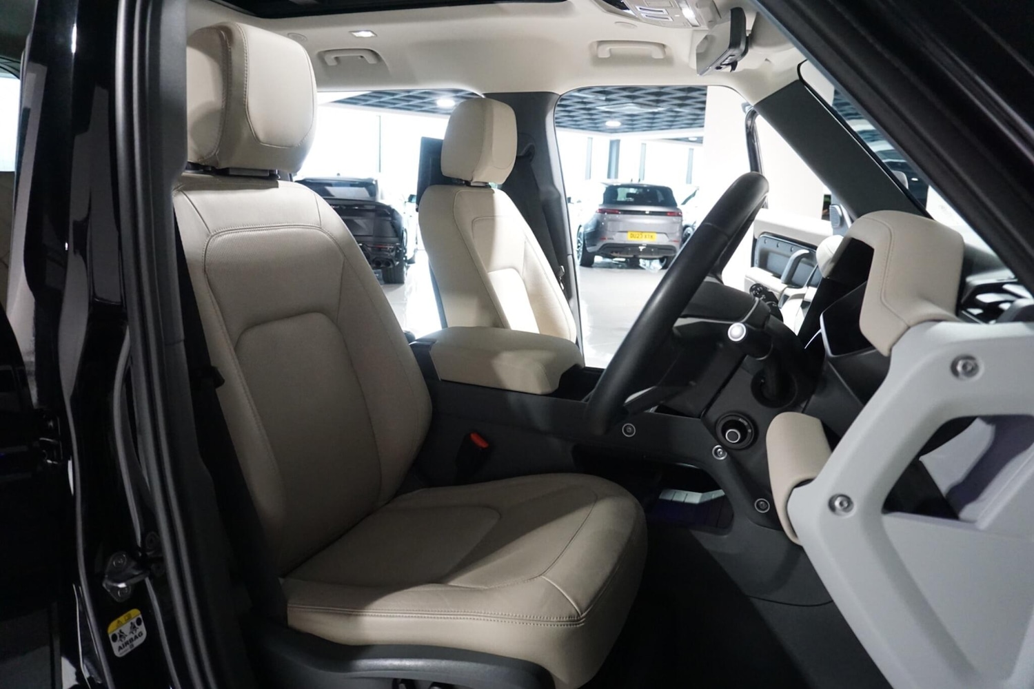 Used Land Rover Defender 2023 for sale - 77253773: Photo 13