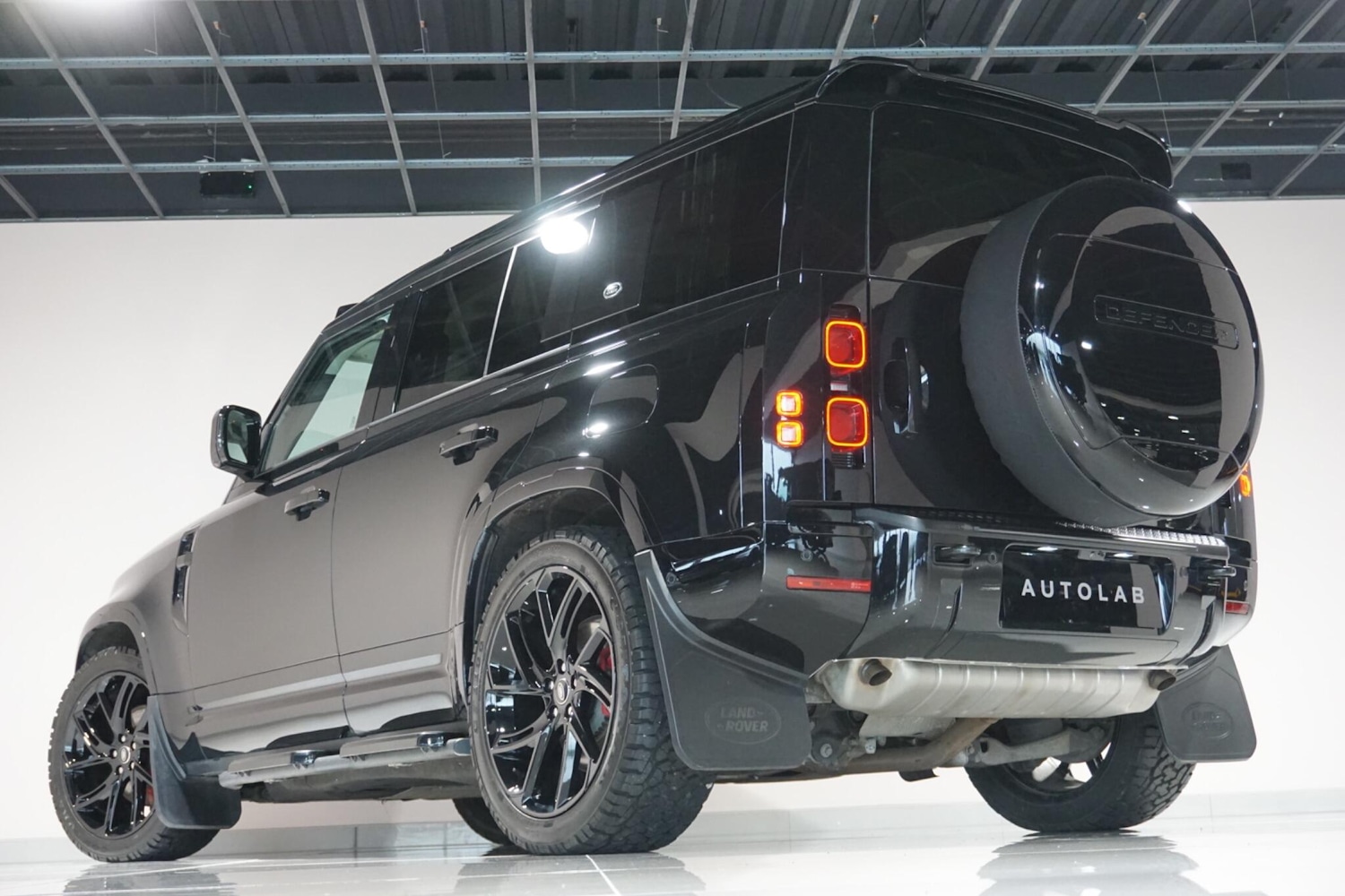 Used Land Rover Defender 2023 for sale - 77253773: Photo 37