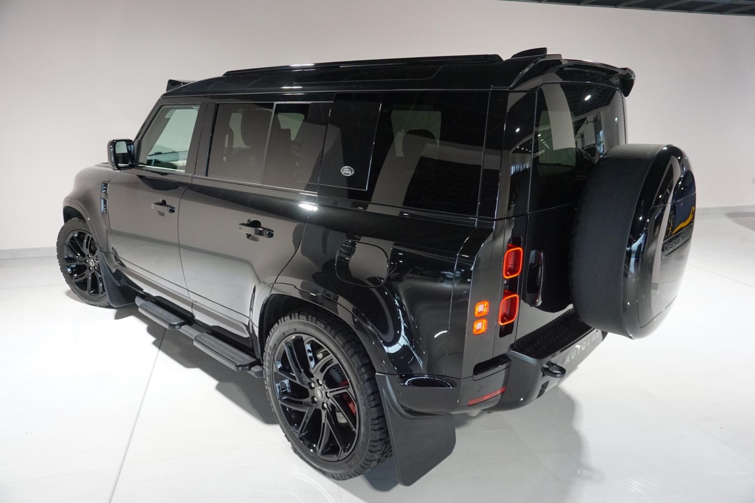 Used Land Rover Defender 2023 for sale - 77253773: Photo 39