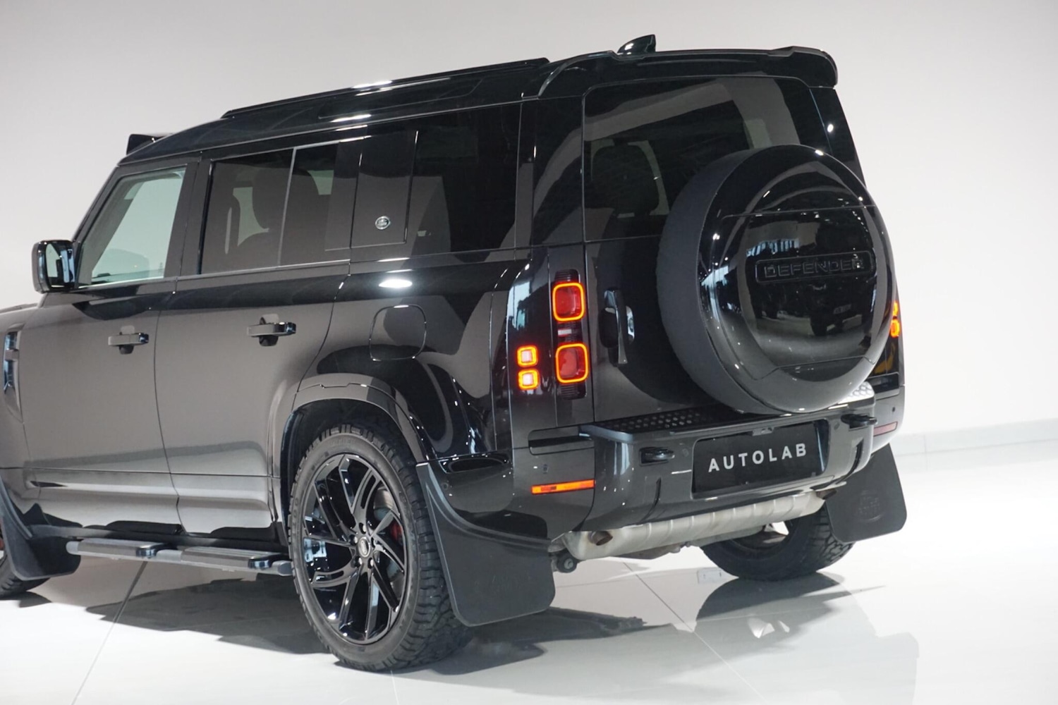 Used Land Rover Defender 2023 for sale - 77253773: Photo 43