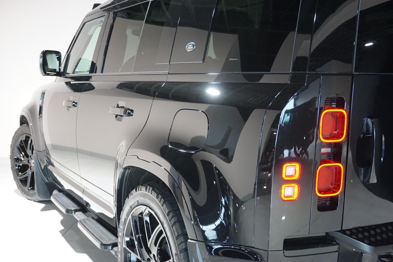 Used Land Rover Defender 2023 for sale - 77253773: Photo 53