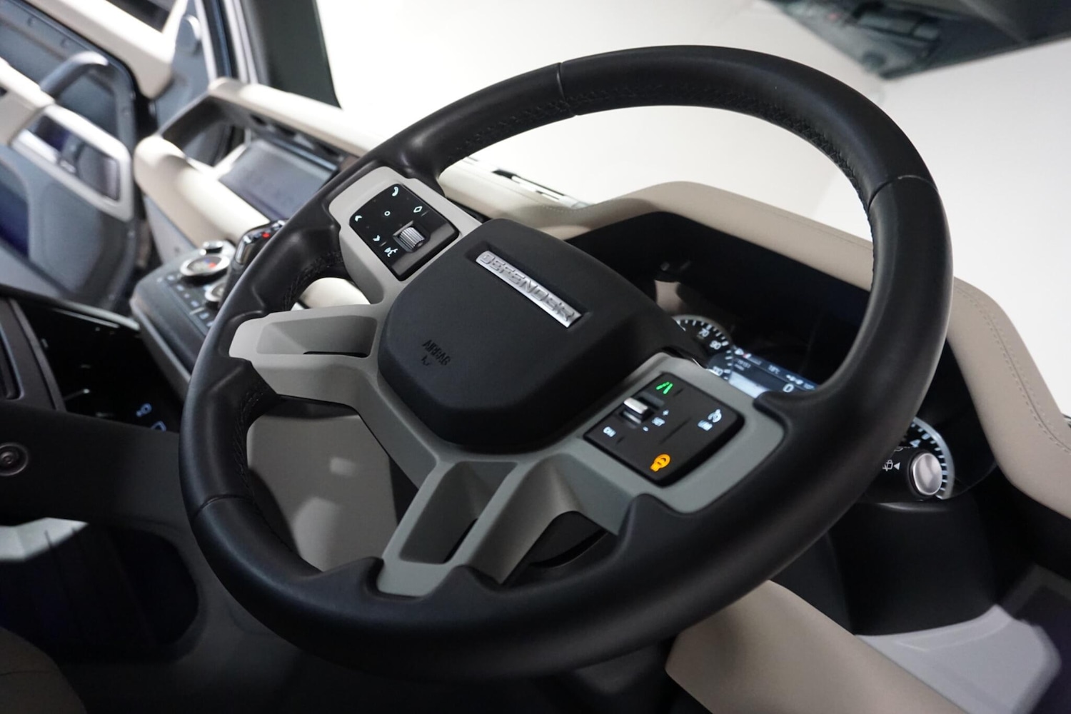 Used Land Rover Defender 2023 for sale - 77253773: Photo 59