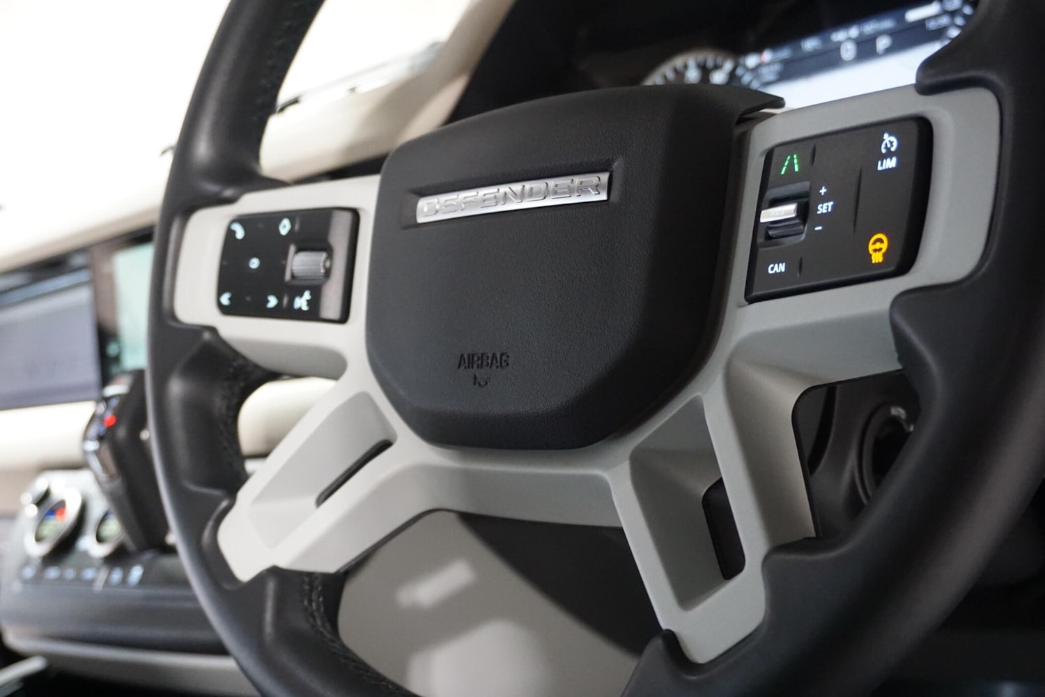 Used Land Rover Defender 2023 for sale - 77253773: Photo 60