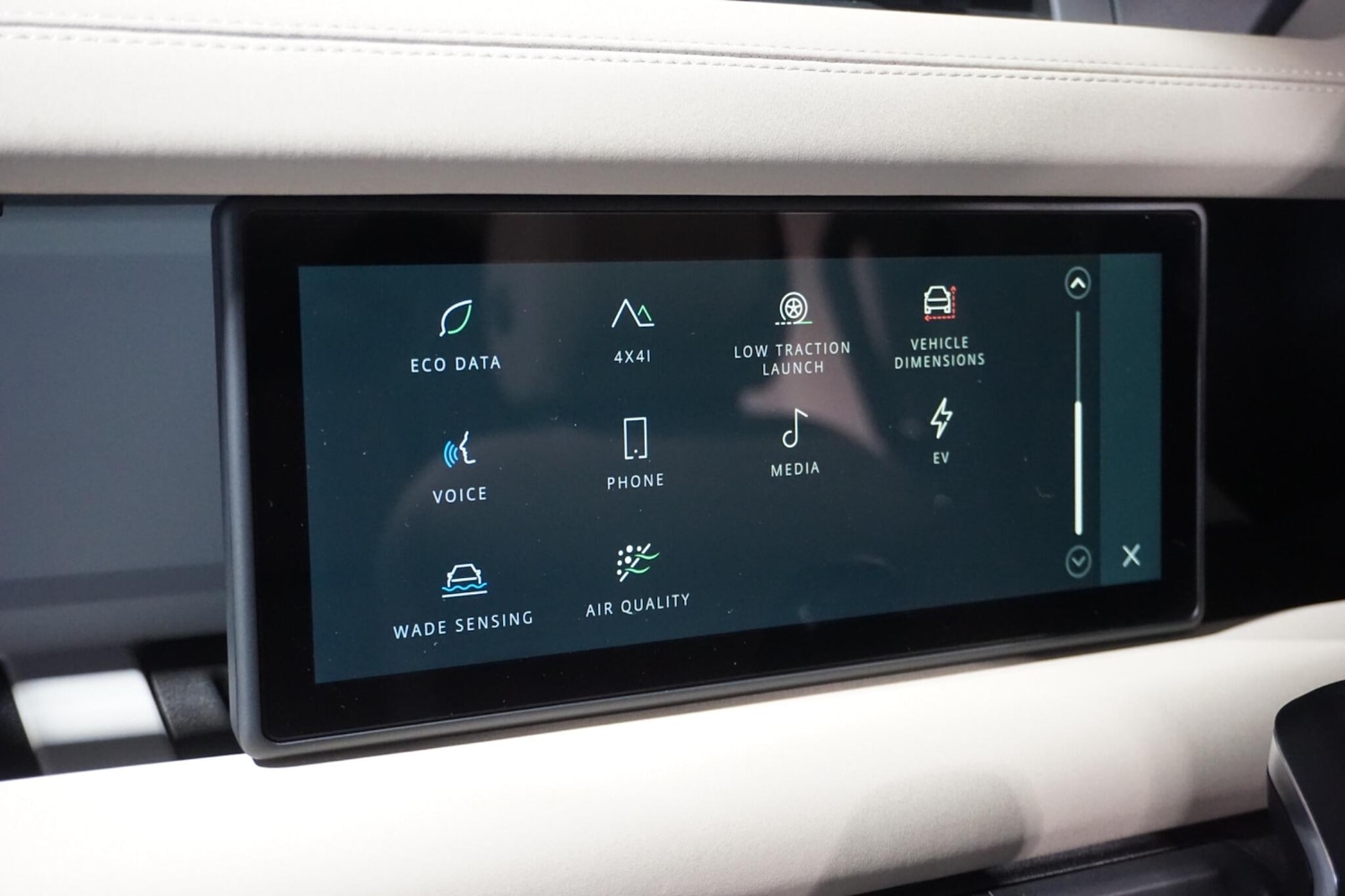 Used Land Rover Defender 2023 for sale - 77253773: Photo 64