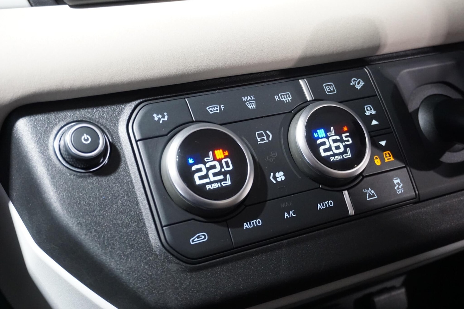 Used Land Rover Defender 2023 for sale - 77253773: Photo 65