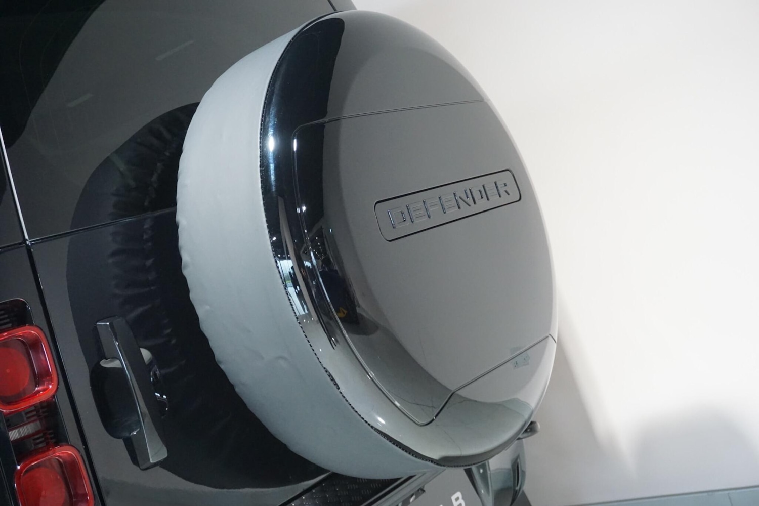 Used Land Rover Defender 2023 for sale - 77253773: Photo 74