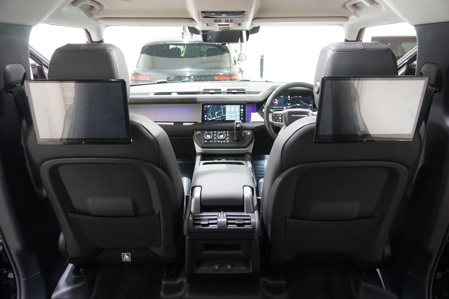 Used Land Rover Defender 110 for sale - 76701535: Photo 10