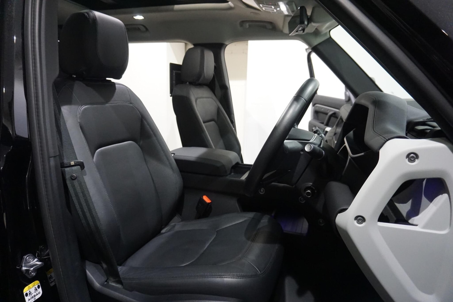 Used Land Rover Defender 110 for sale - 76701535: Photo 13