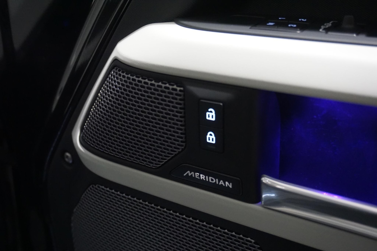 Used Land Rover Defender 110 for sale - 76701535: Photo 23