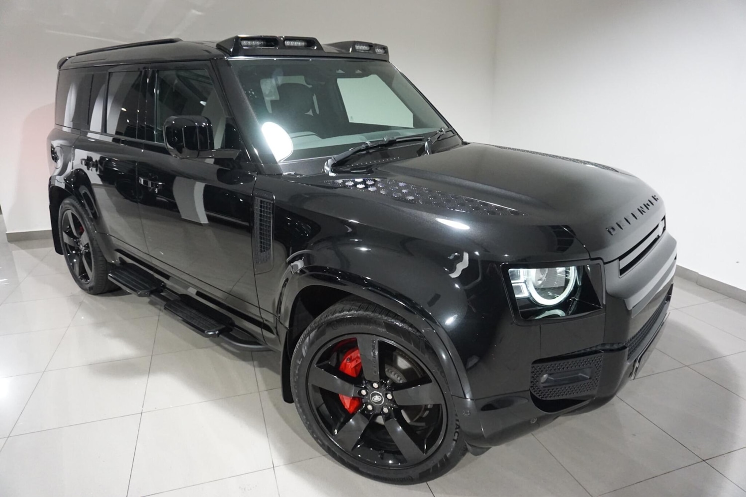 Used Land Rover Defender 110 for sale - 76701535: Photo 39