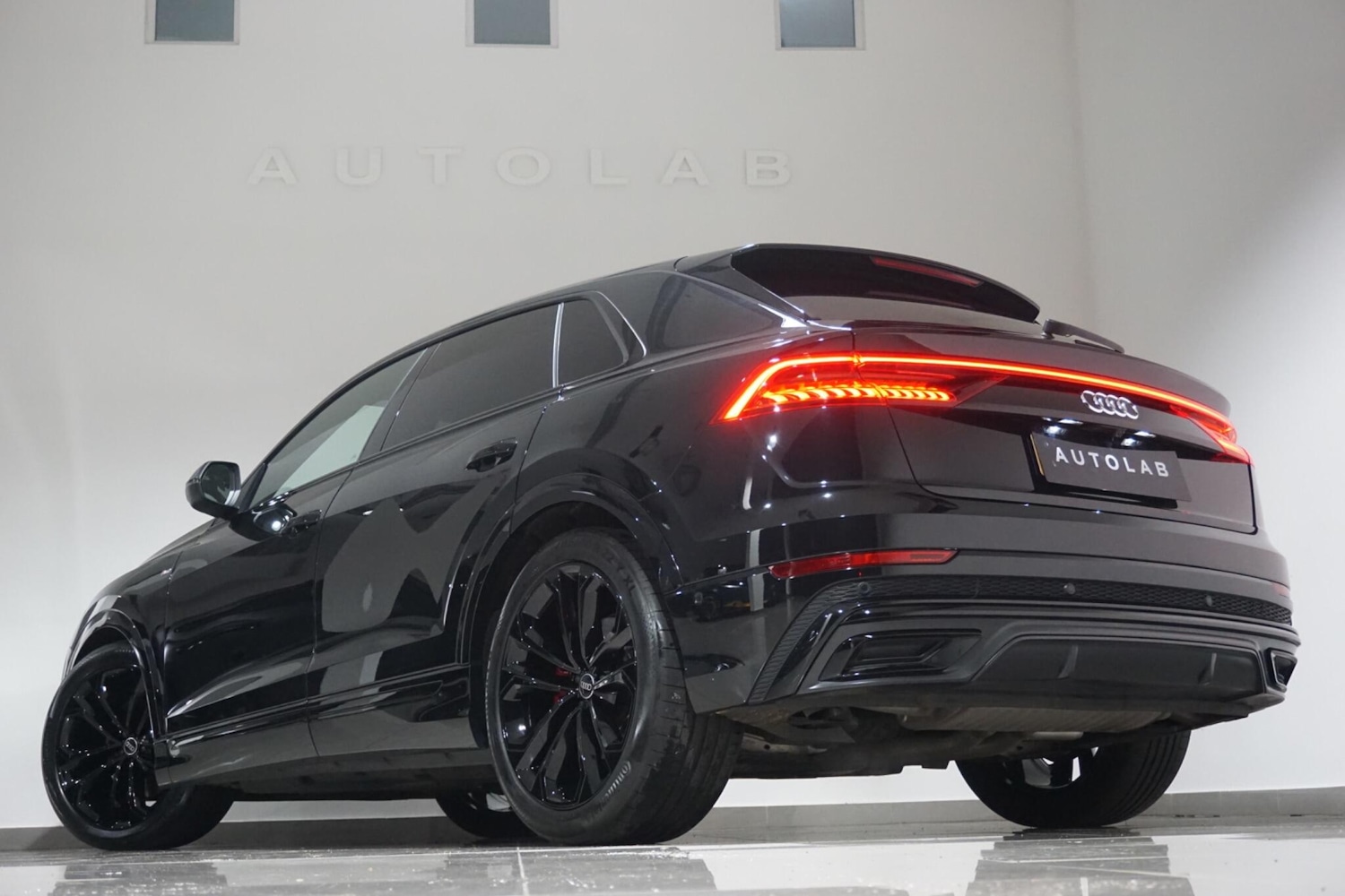 Used Audi Q8 2022 for sale - 76456779: Photo 32