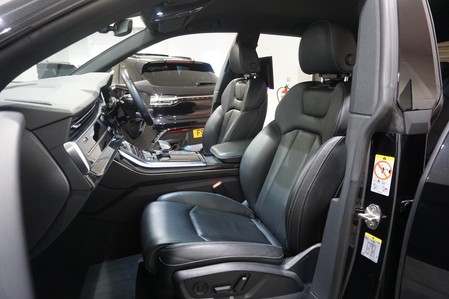 Used Audi Q8 2022 for sale - 76456779: Photo 50