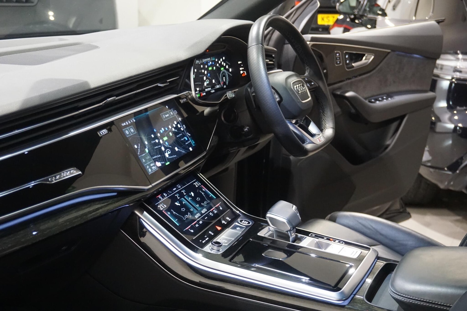 Used Audi Q8 2022 for sale - 76456779: Photo 54