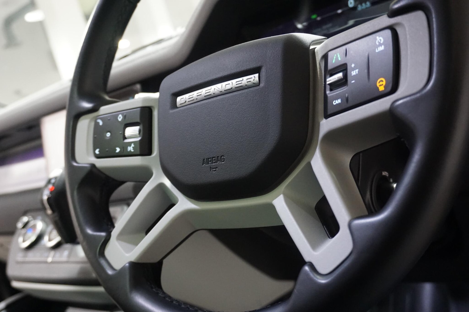 Used Land Rover Defender 2022 for sale - 77279703: Photo 60