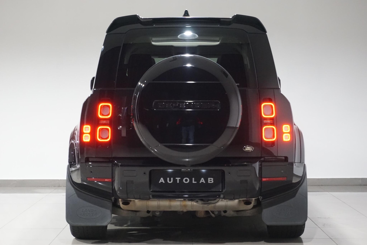 Used Land Rover Defender 2022 for sale - 77279703: Photo 8