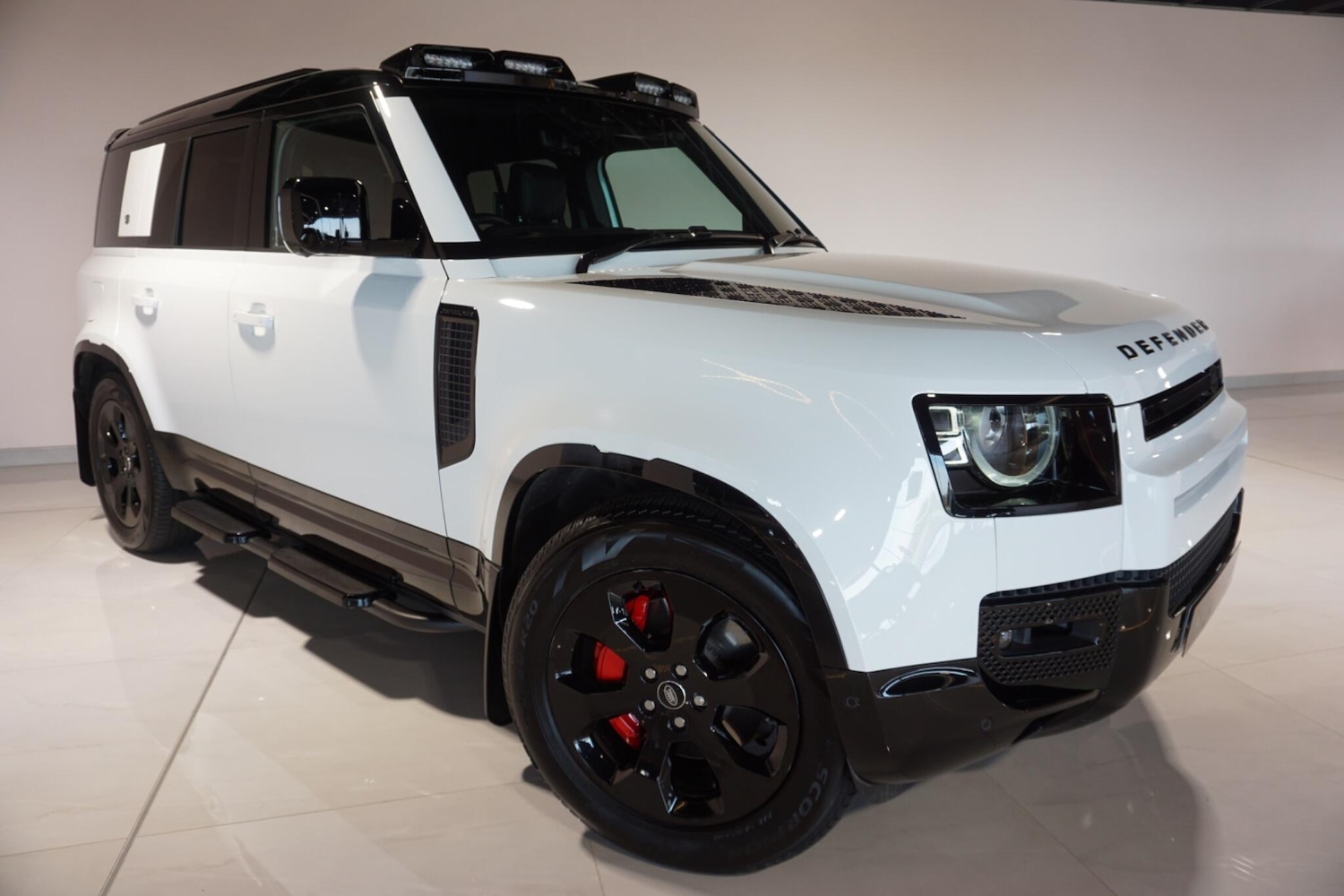 Used Land Rover Defender 110 for sale - 77940495: Photo 26