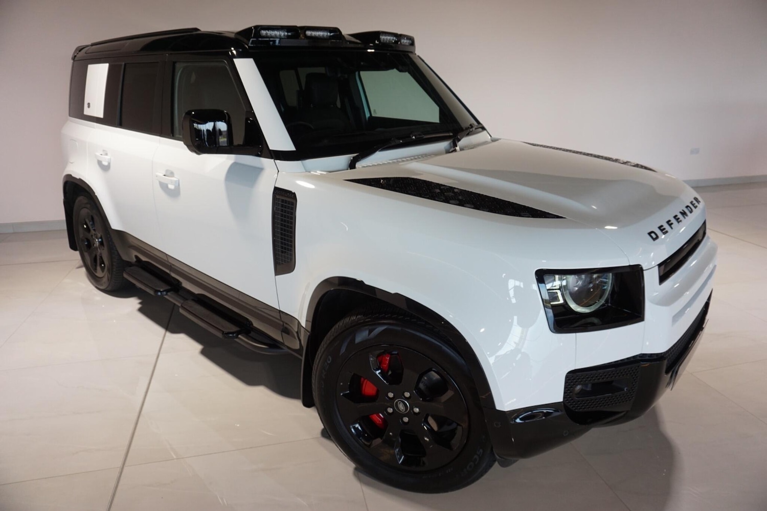 Used Land Rover Defender 110 for sale - 77940495: Photo 39