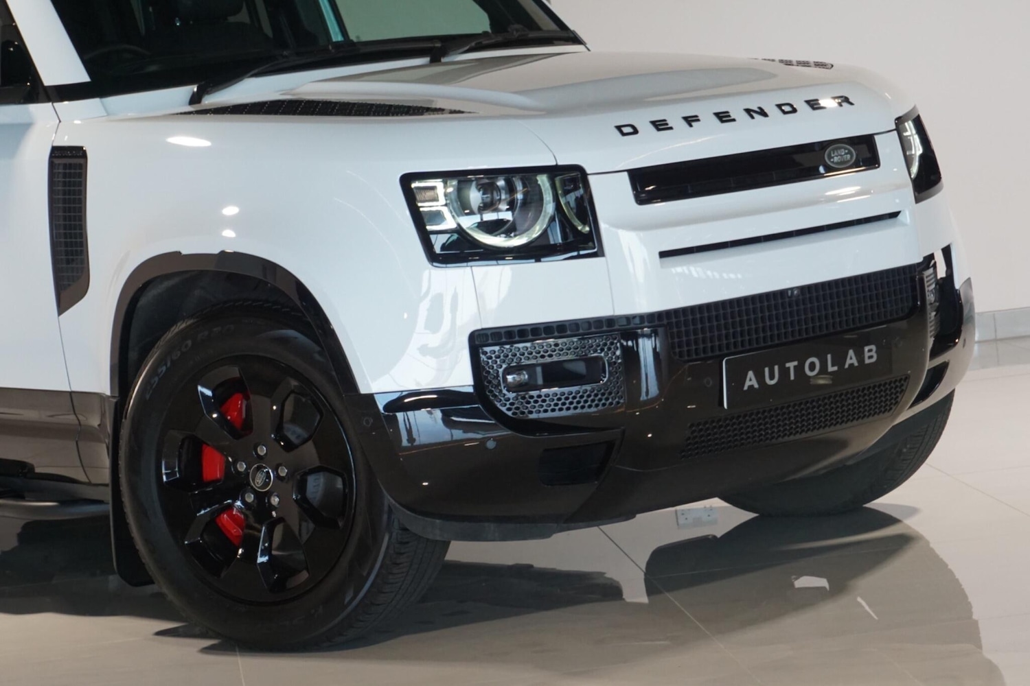 Used Land Rover Defender 110 for sale - 77940495: Photo 43