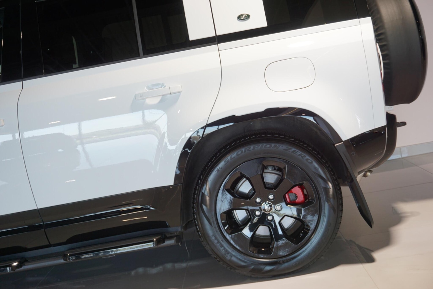 Used Land Rover Defender 110 for sale - 77940495: Photo 52