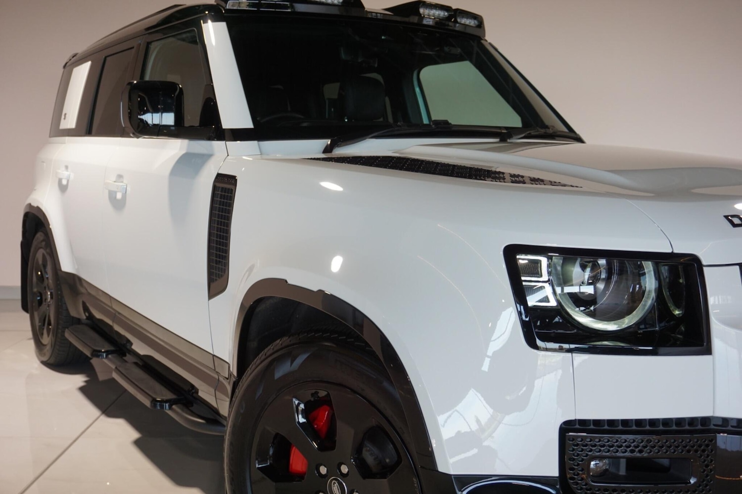 Used Land Rover Defender 110 for sale - 77940495: Photo 53