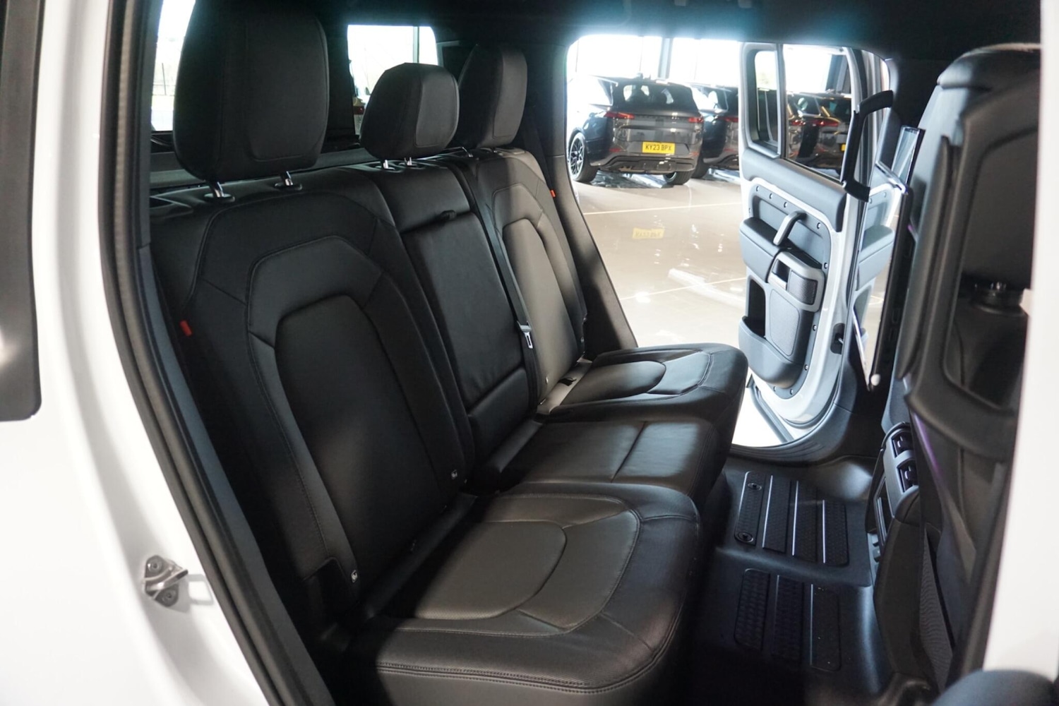 Used Land Rover Defender 110 for sale - 77940495: Photo 58