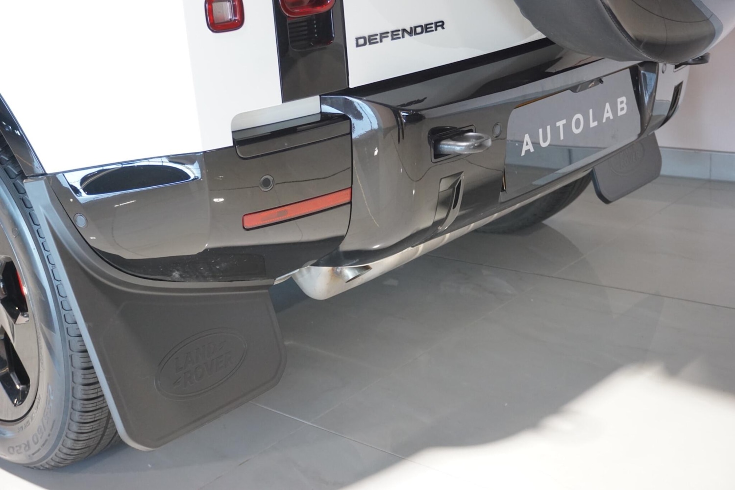 Used Land Rover Defender 110 for sale - 77940495: Photo 71