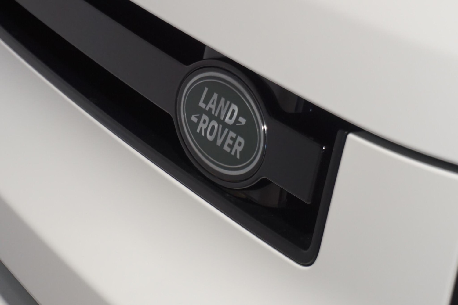 Used Land Rover Defender 110 for sale - 77940495: Photo 80