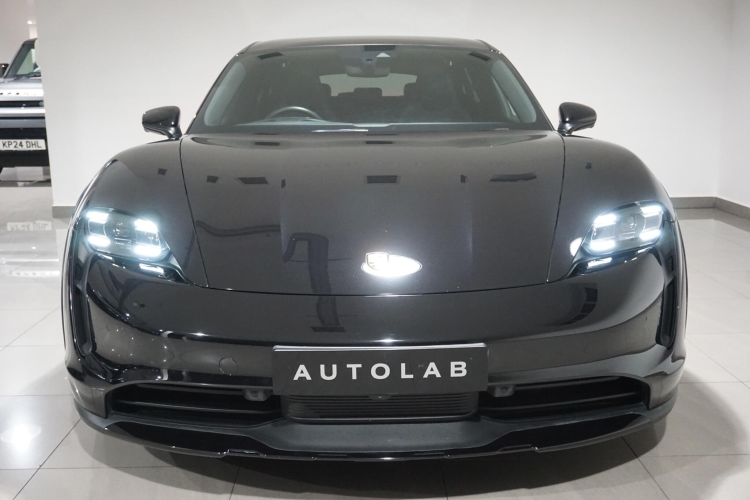 Used Porsche Taycan 2022 for sale - 76294469: Photo 17