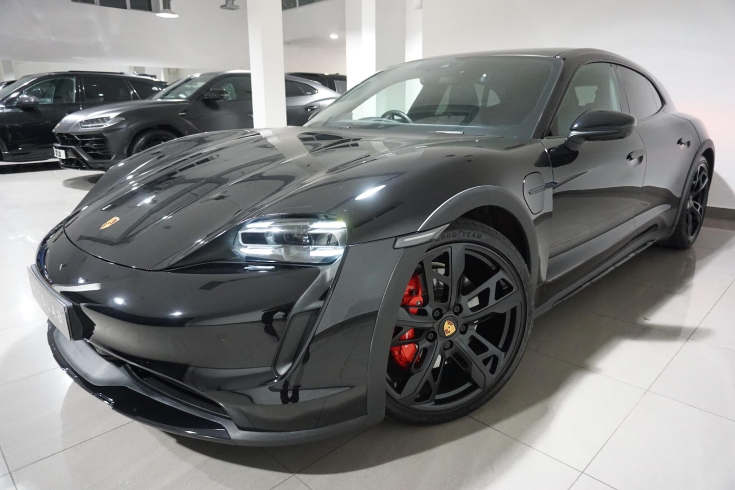 Used Porsche Taycan 2022 for sale - 76294469: Photo 18