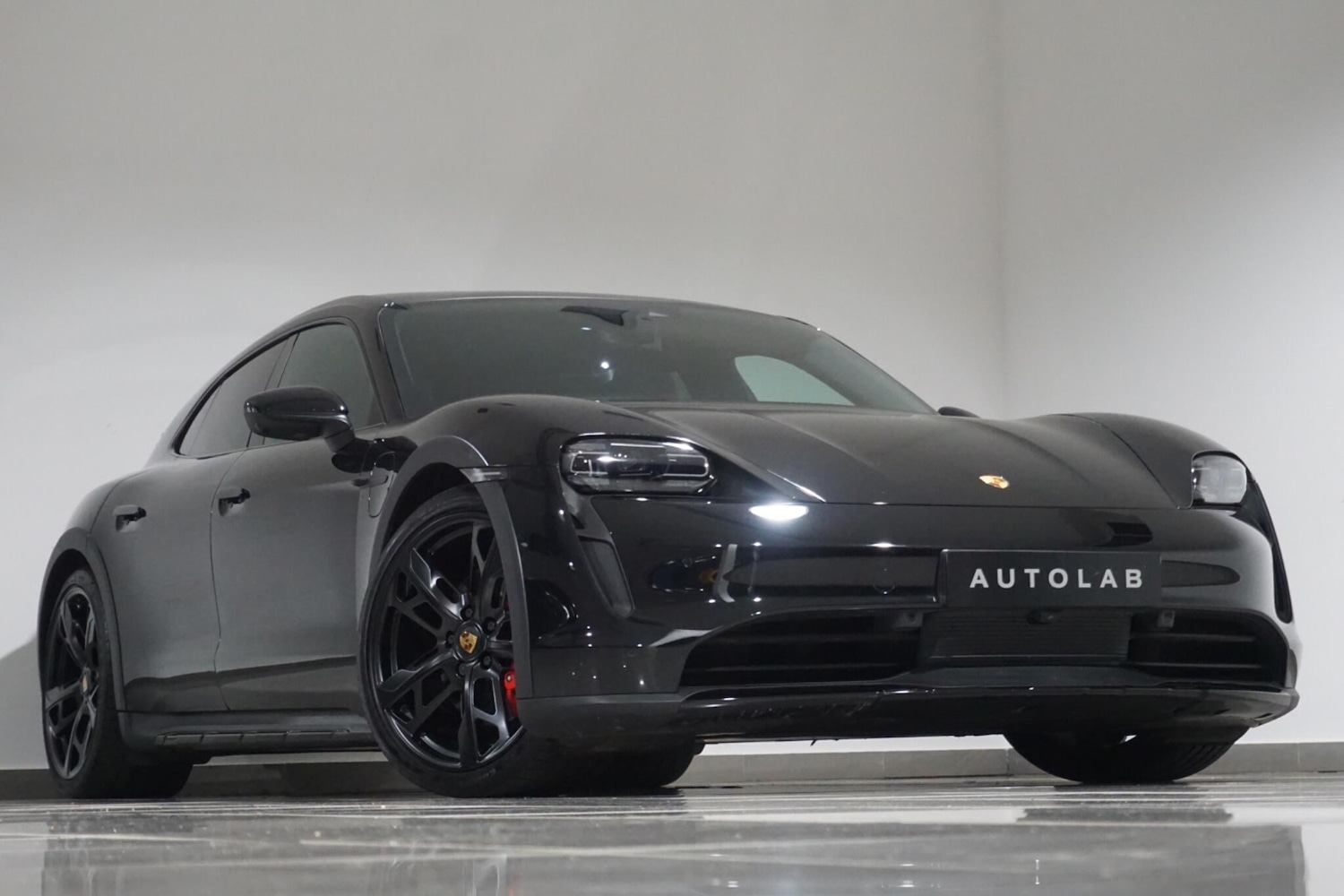 Used Porsche Taycan 2022 for sale - 76294469: Photo 22