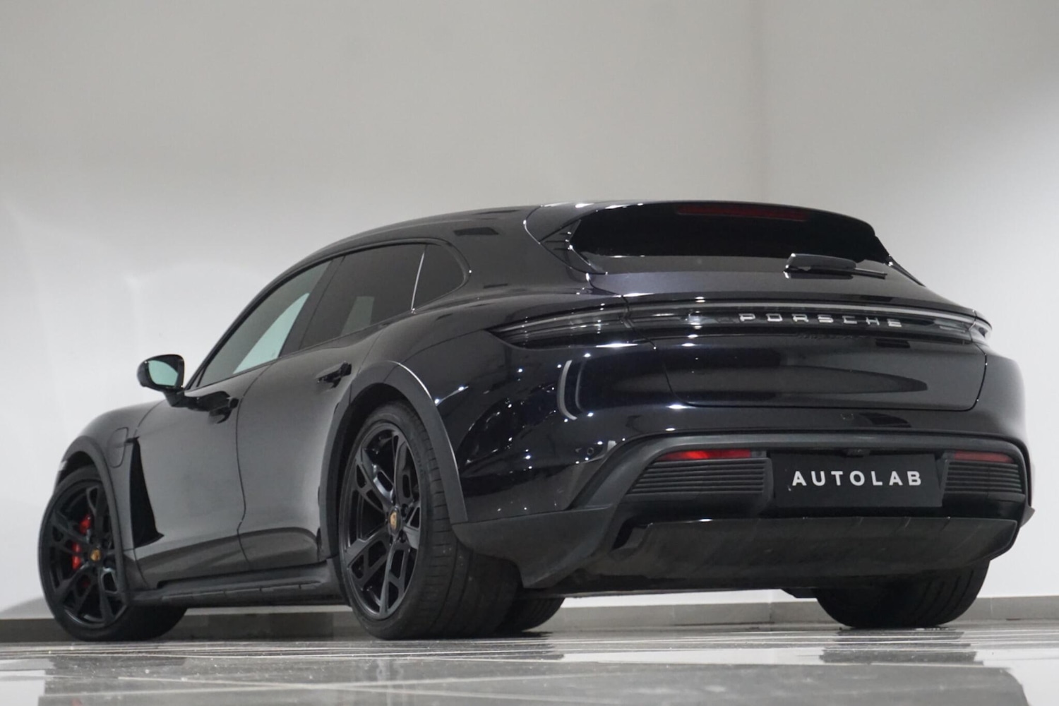 Used Porsche Taycan 2022 for sale - 76294469: Photo 23