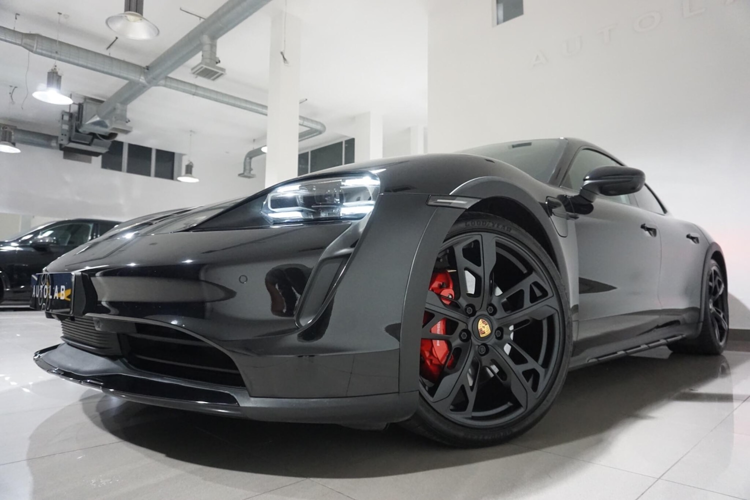 Used Porsche Taycan 2022 for sale - 76294469: Photo 24