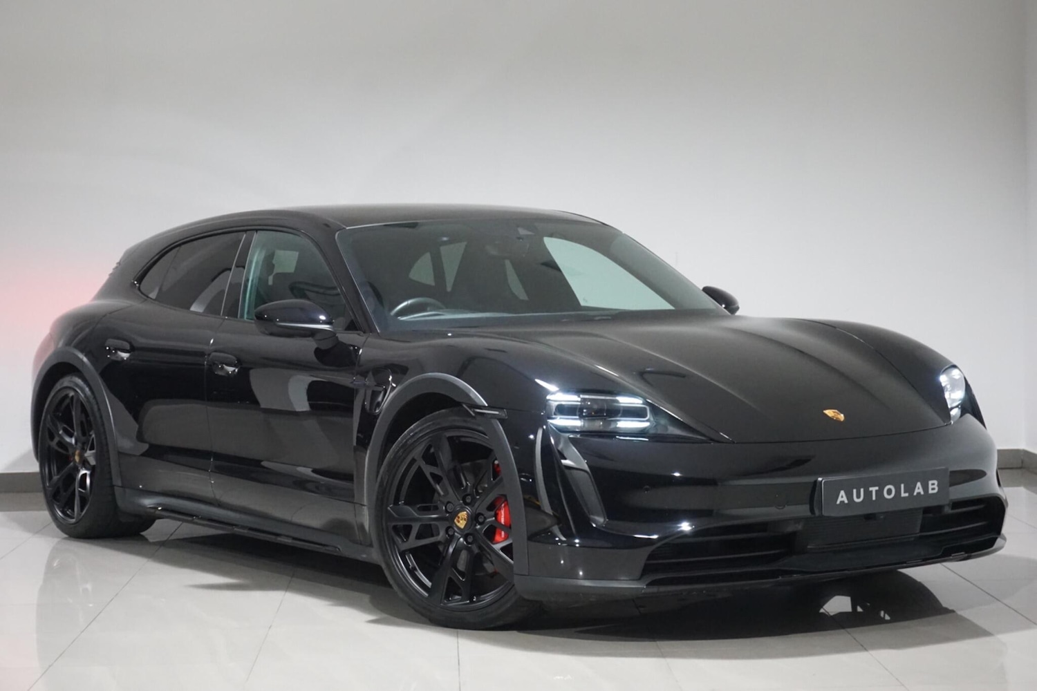 Used Porsche Taycan 2022 for sale - 76294469: Photo 31