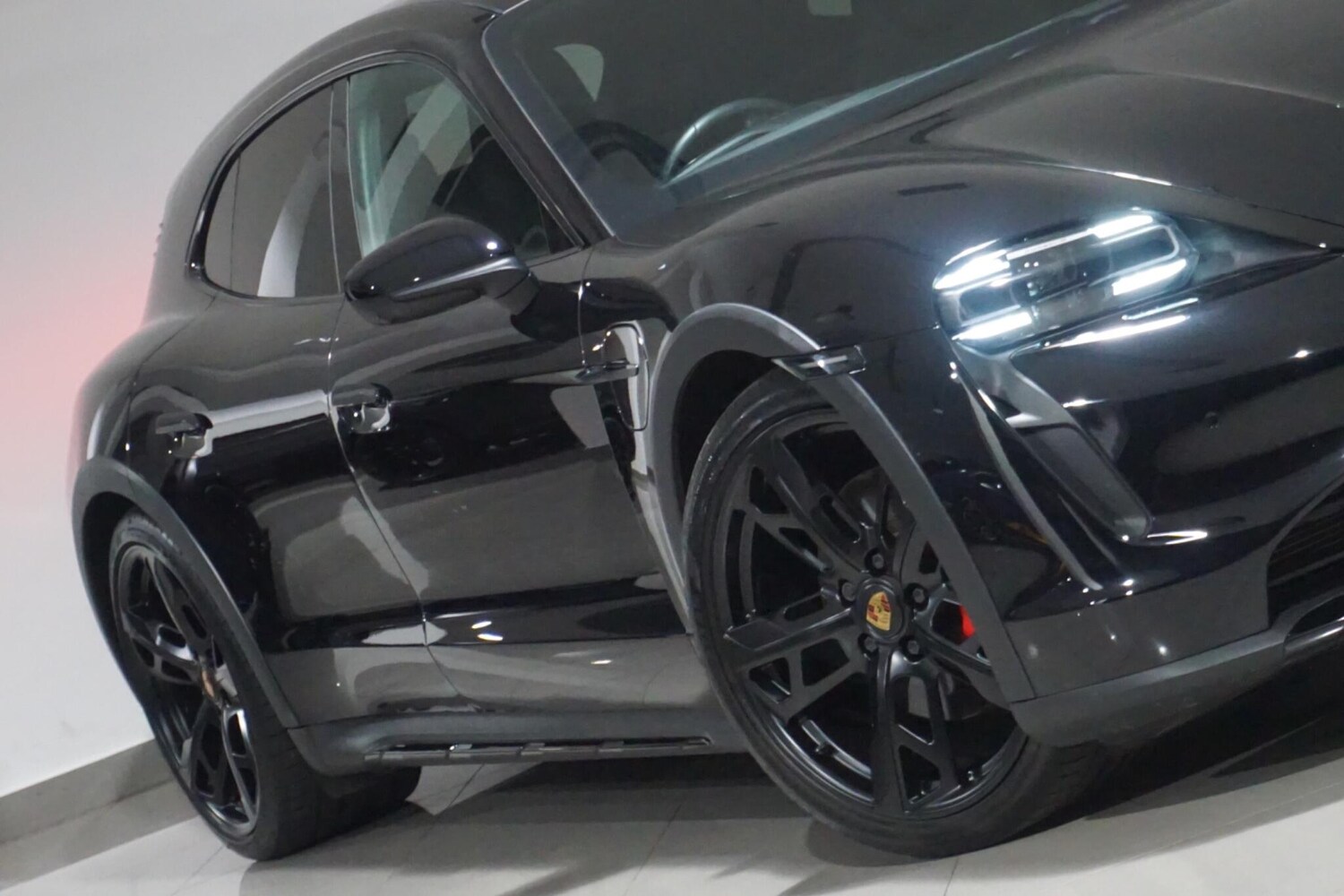 Used Porsche Taycan 2022 for sale - 76294469: Photo 35
