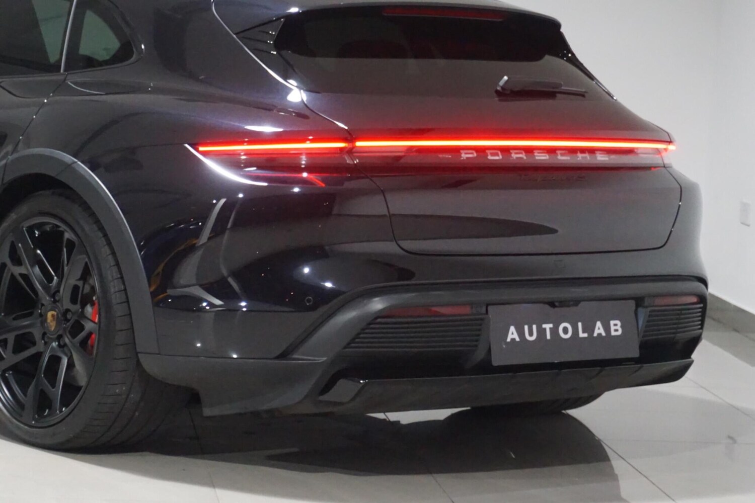 Used Porsche Taycan 2022 for sale - 76294469: Photo 38