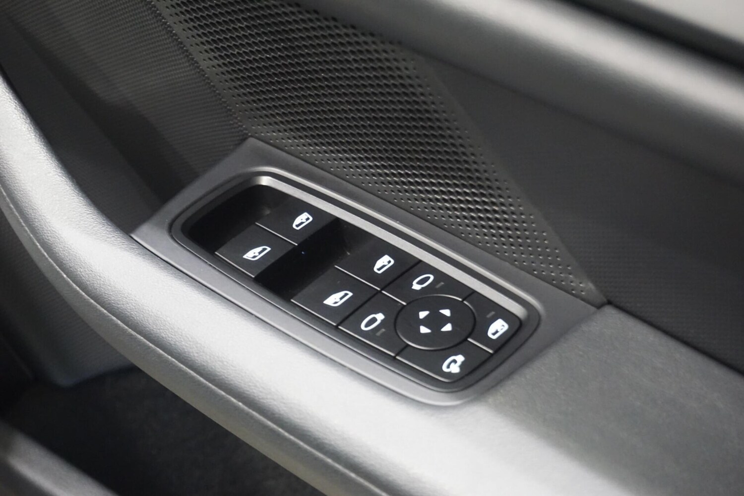 Used Porsche Taycan 2022 for sale - 76294469: Photo 60