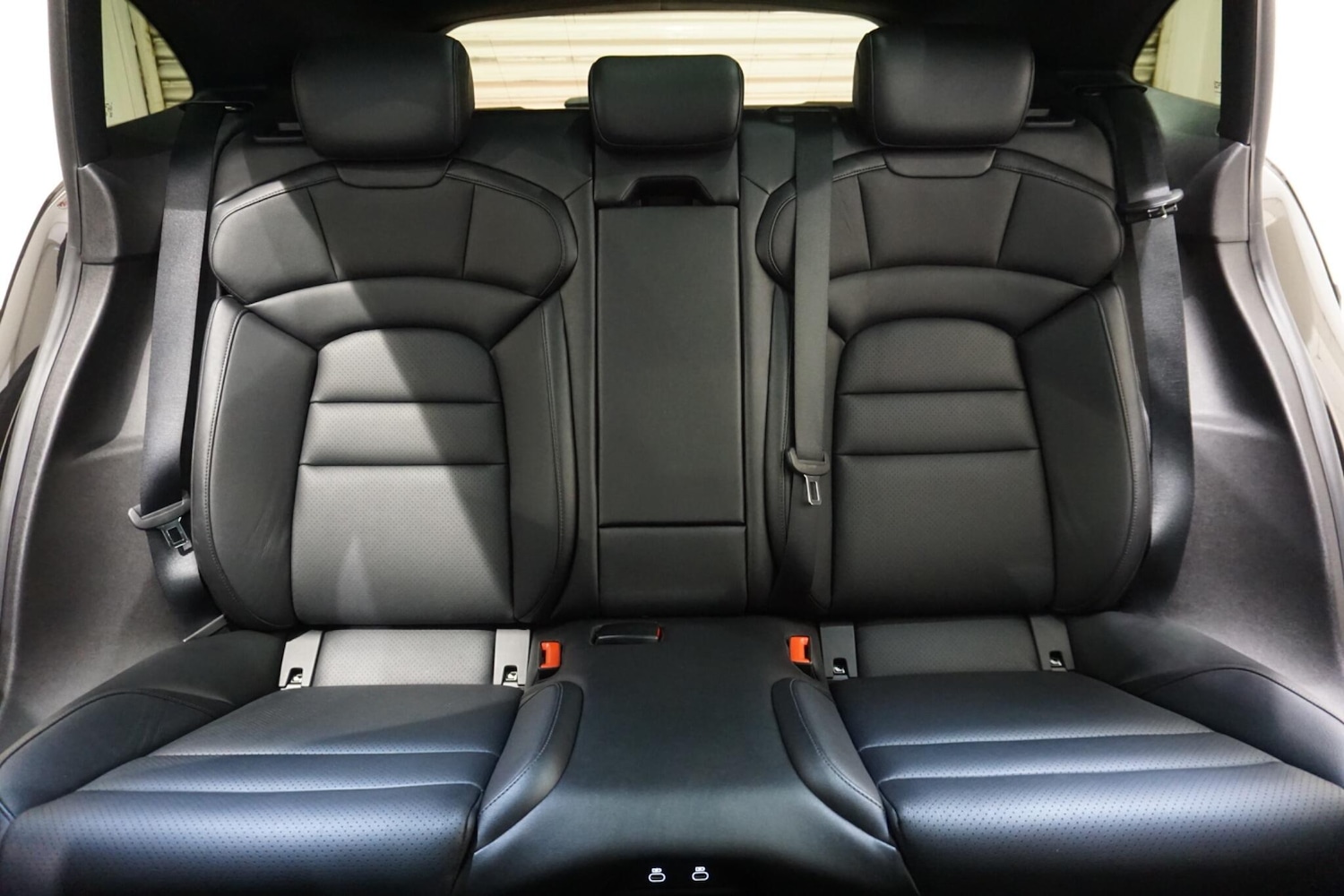 Used Porsche Taycan 2022 for sale - 76294469: Photo 7