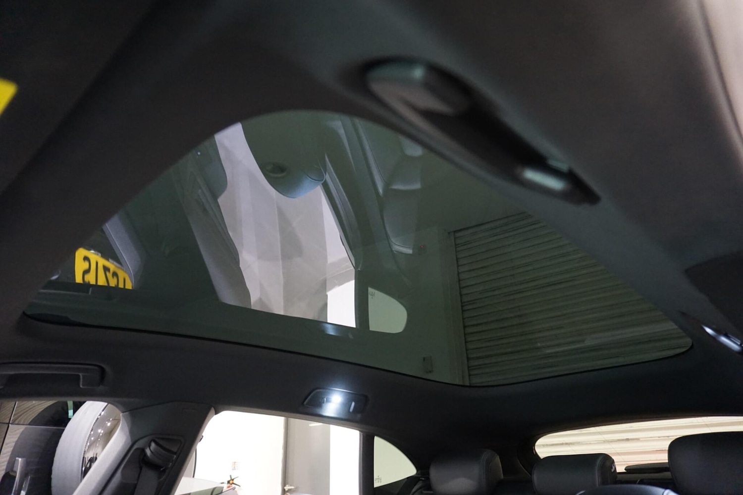 Used Porsche Taycan 2022 for sale - 76294469: Photo 8