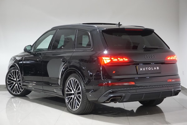 Used Audi Q7 2025 for sale - 76294669: Photo 3