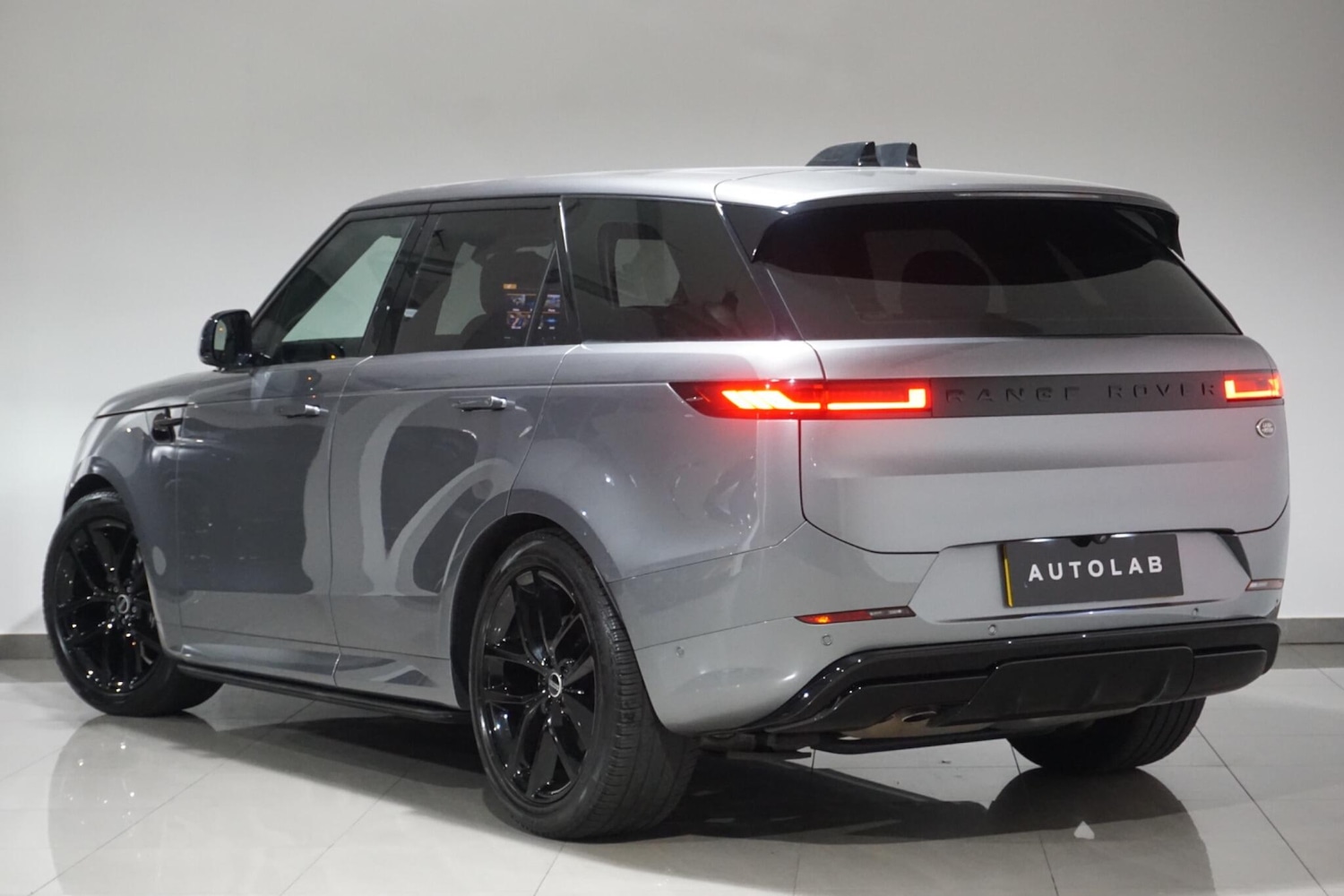 Used Land Rover Range Rover Sport 2023 for sale - 76996781: Photo 6